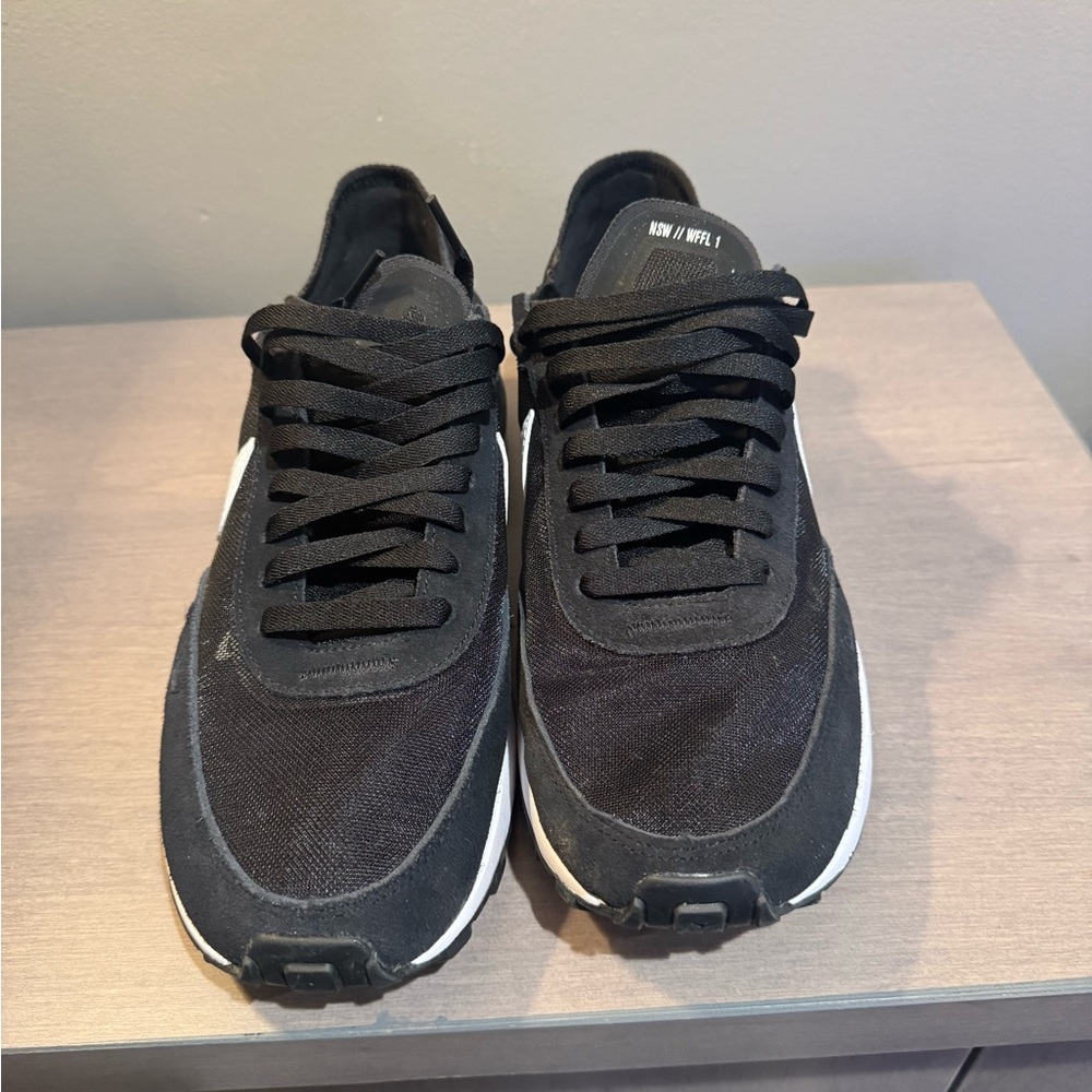 Nike Black and Gray Suede Runner - Picture 5 of 6